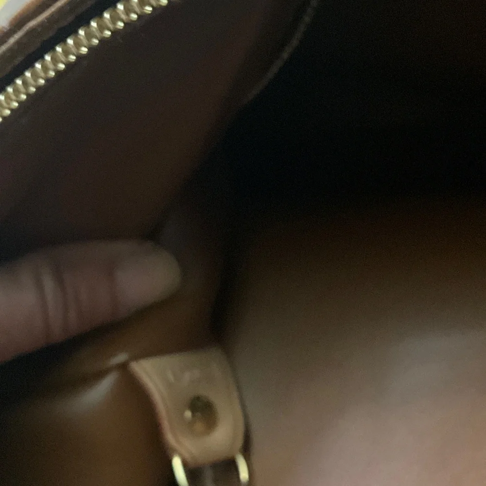 Louis Vuitton Houston Tote Bronze Leather
Monogram Vernis - Picture 7 of 10